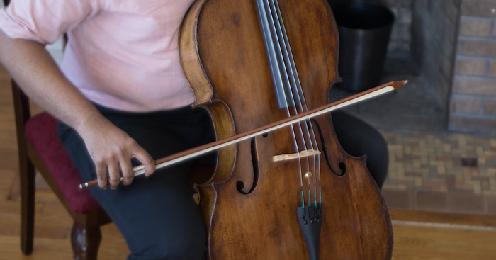 A beautiful Henri Farny cello being played